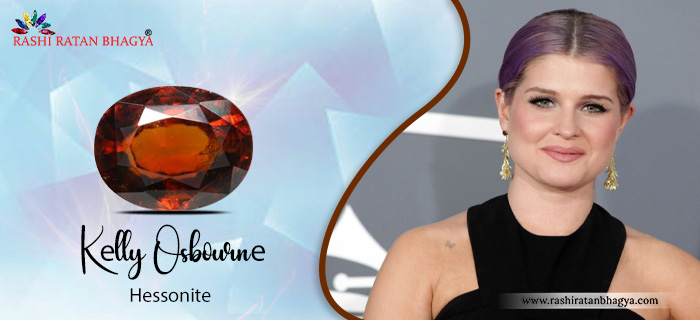 Kelly Osbourne With Her Beautiful Hessonite